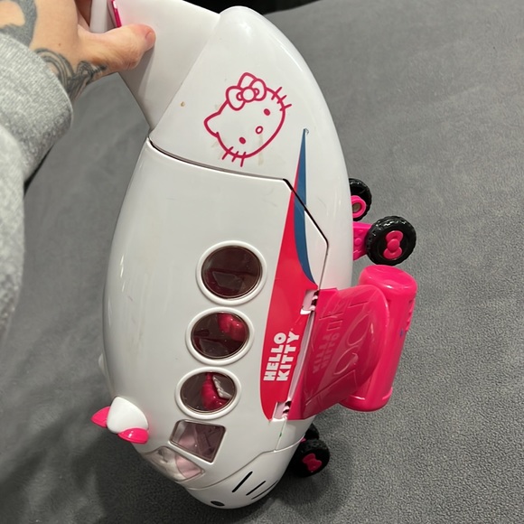 Sanrio 2017 hello kitty plane - Picture 5 of 10